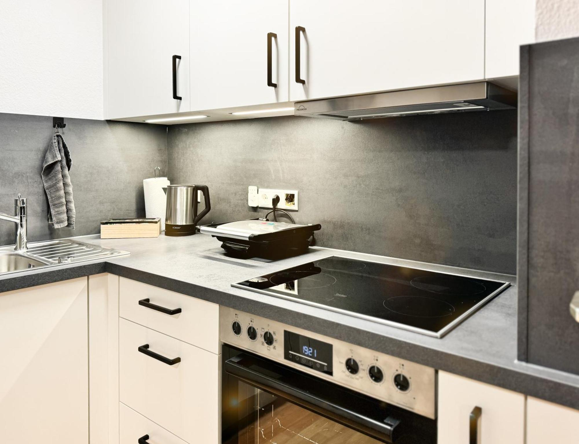 Modern Living In Karlsruhe - Frieden Apartments エクステリア 写真